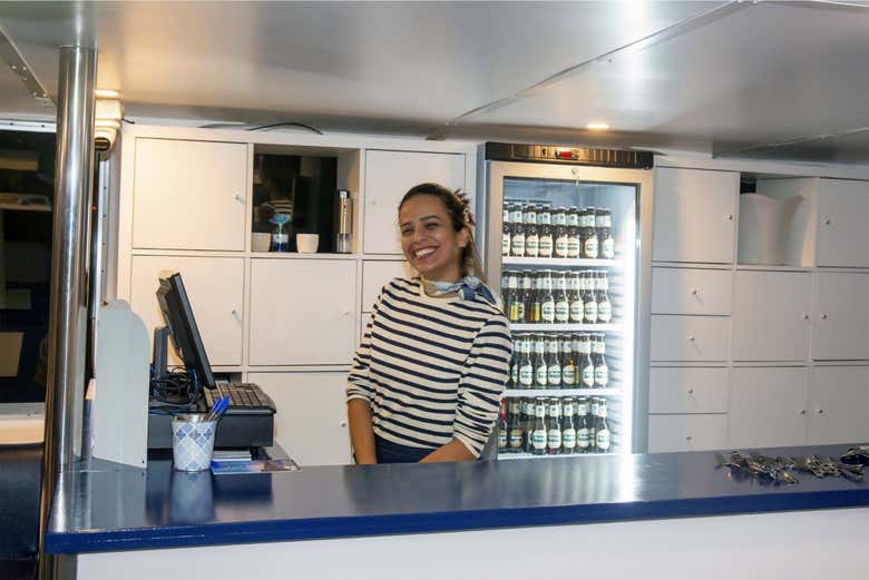 Paseo en barco por Sevilla con comida