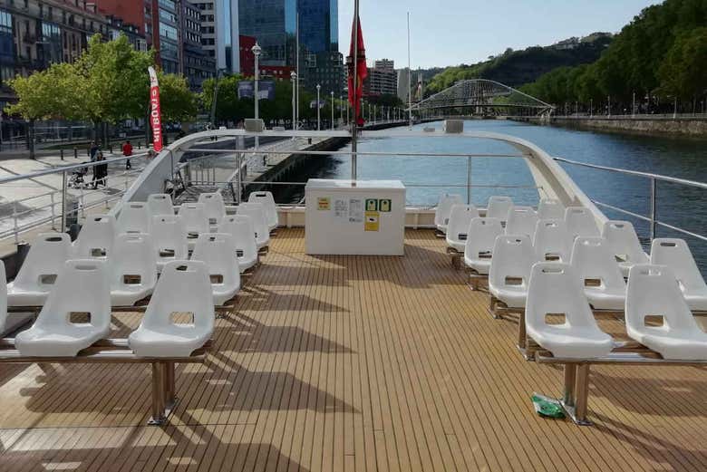 Paseo en barco por Bilbao y Portugalete