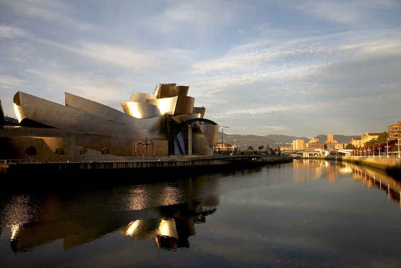 Paseo en barco por Bilbao
