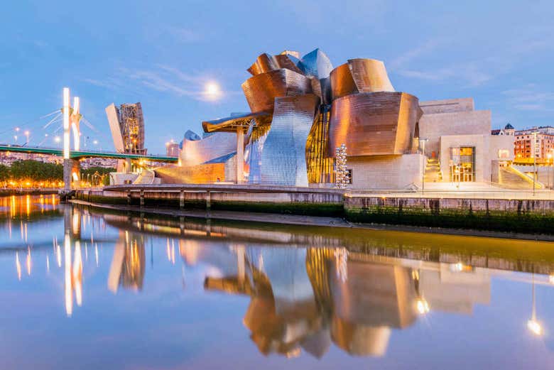 Paseo en barco por Bilbao