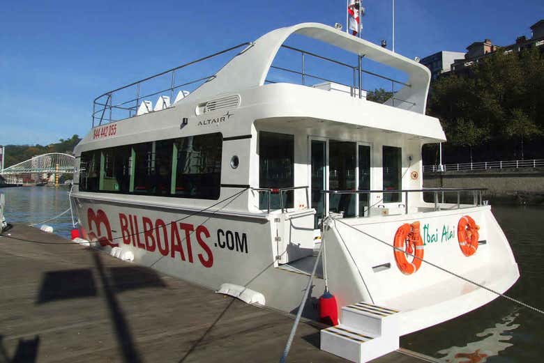 Paseo en barco por Bilbao