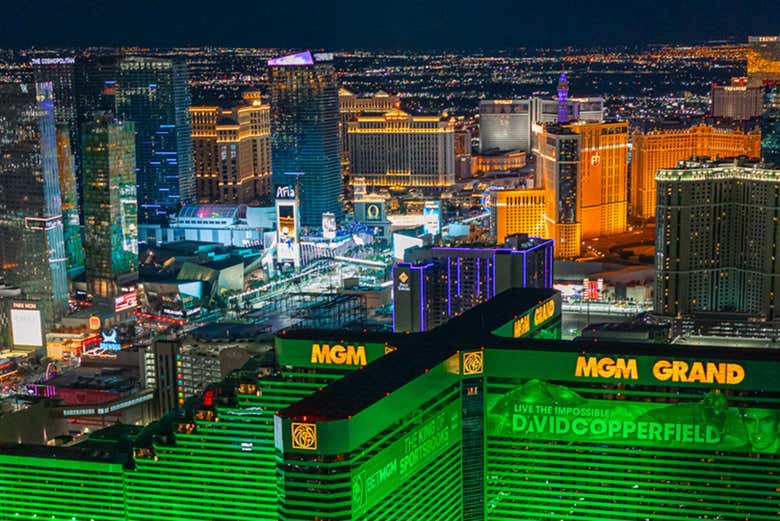 Paseo nocturno en helicóptero por Las Vegas