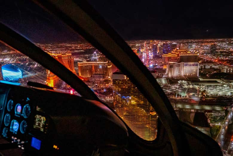 Paseo nocturno en helicóptero por Las Vegas