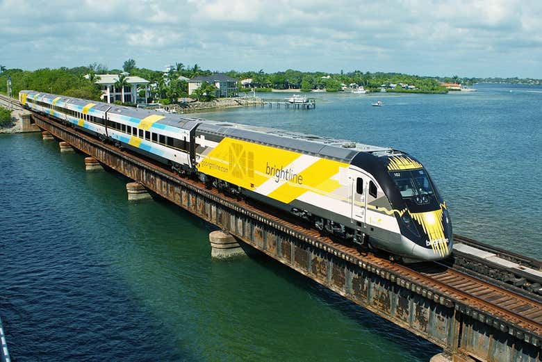 Excursión en tren de alta velocidad Brightline a Universal Orlando Resort