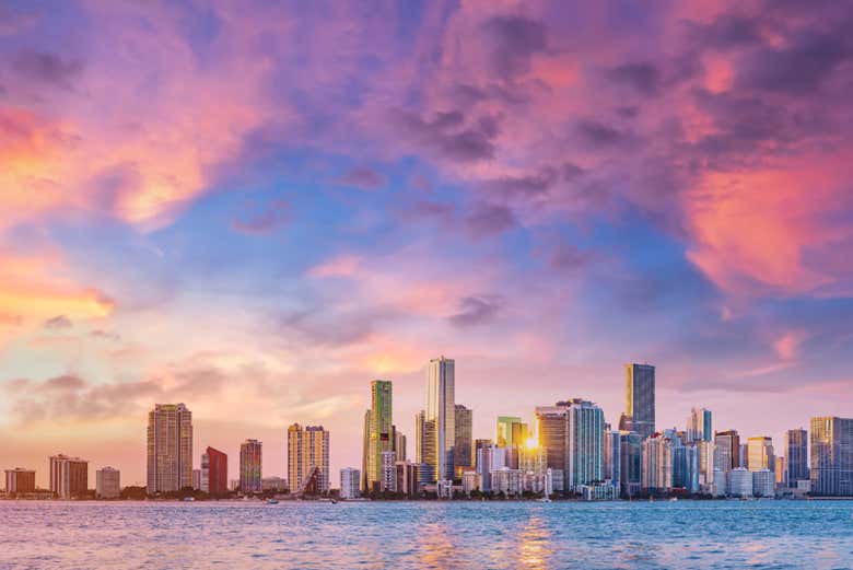 Paseo en barco al atardecer por Miami