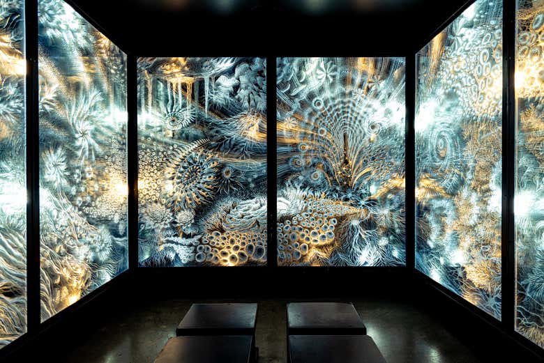 Entrada a Meow Wolf's Omega Mart