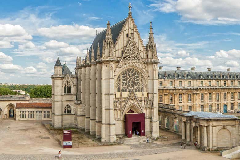 Entrada al castillo de Vincennes y su capilla