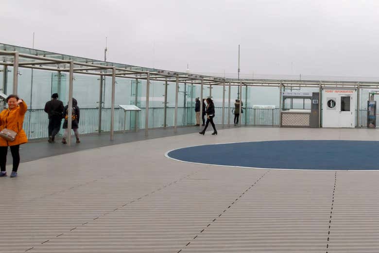 Entrada a la Torre Montparnasse