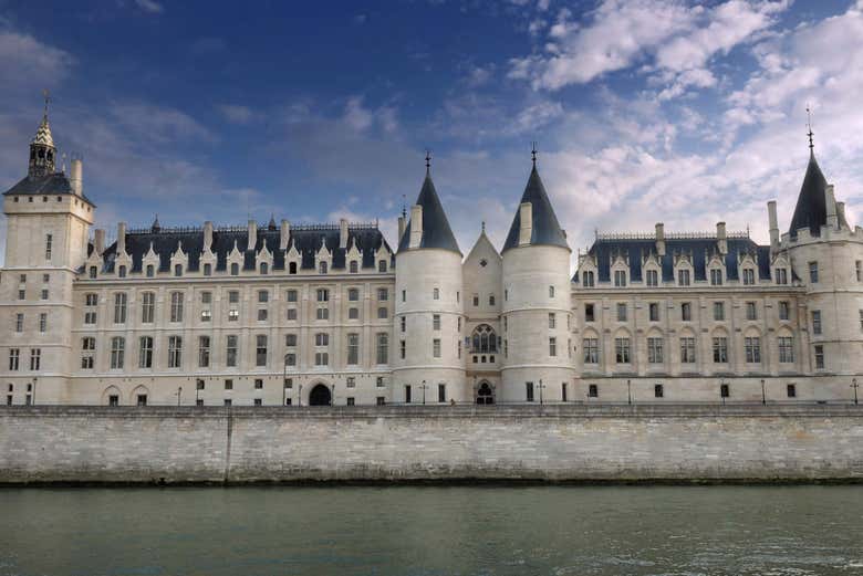 ¿Escala en París? Tour privado desde el aeropuerto