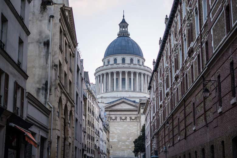 Entrada al Panteón de París