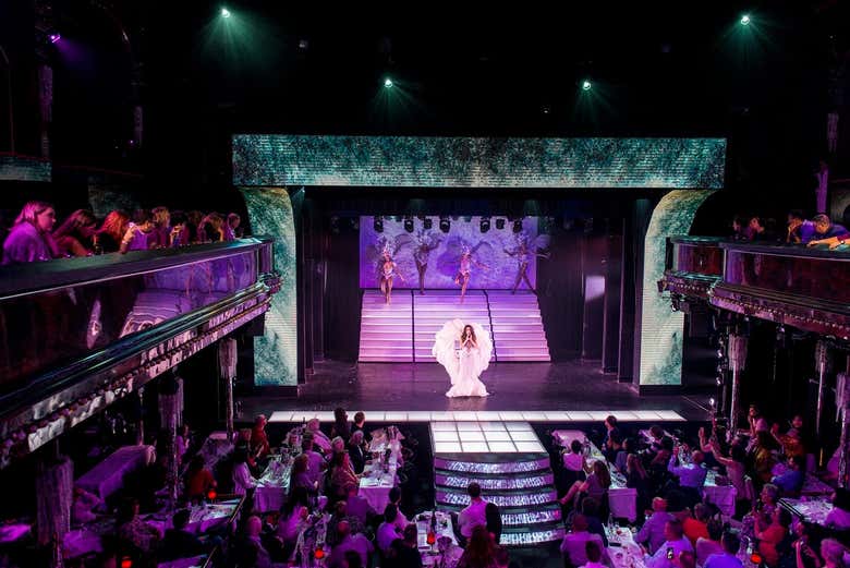 Entradas para el Cabaret Paradis Latin