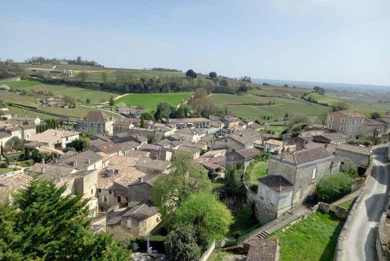 Excursión a Saint-Émilion con visita a la iglesia monolítica + Cata de vinos
