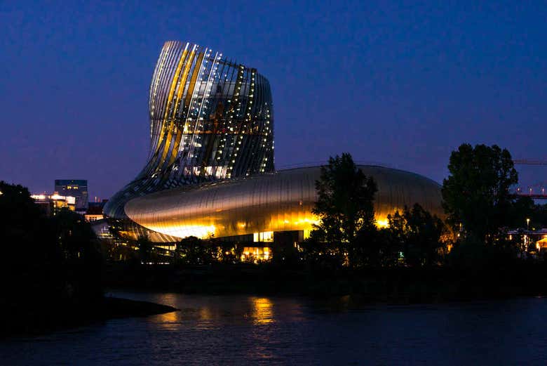 Entrada a la Cité du Vin