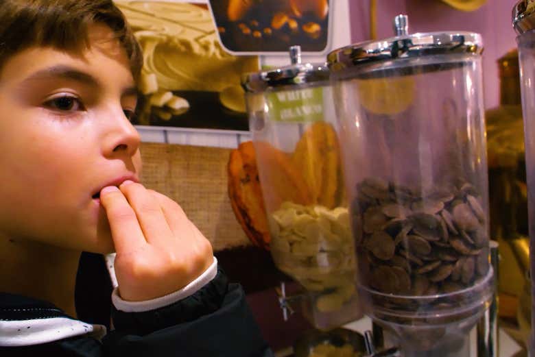 Taller de chocolate en el Choco Story de París