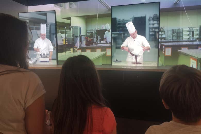 Taller de chocolate en el Choco Story de París