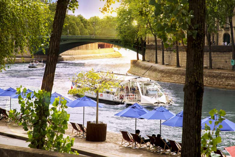 Barco turístico de París Batobus