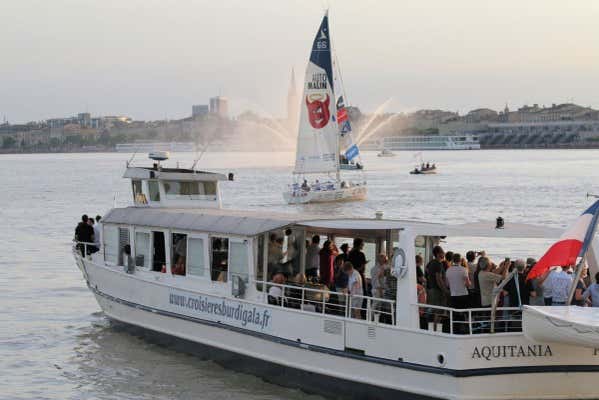Paseo en barco por el río Garona