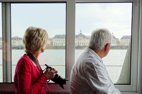 Paseo en barco por el río Garona