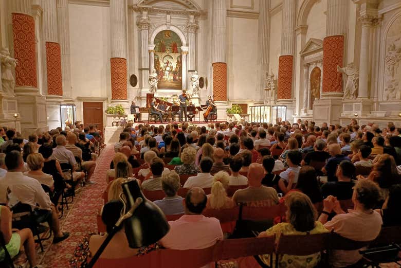 Concierto de música clásica en la iglesia de San Vidal