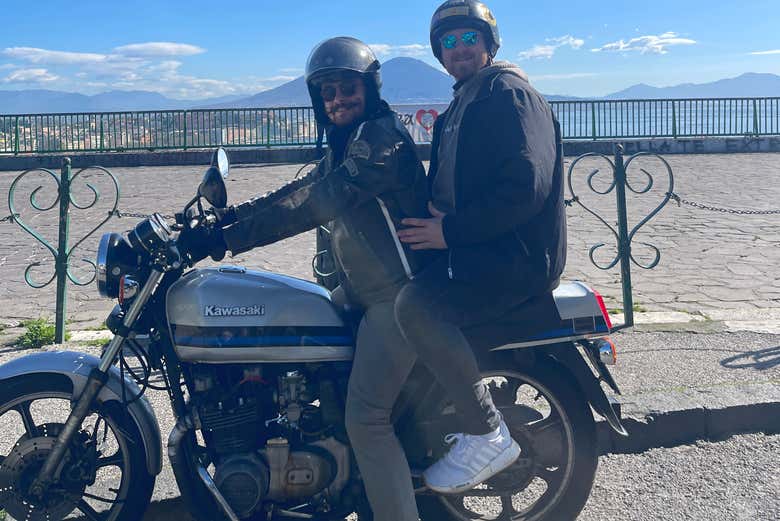 Tour en moto por Nápoles