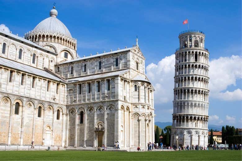 Excursión a Lucca y Pisa