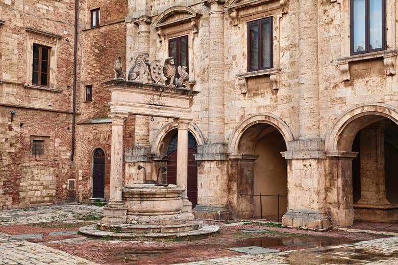 Excursión a Pienza y Montepulciano + Degustación de vino