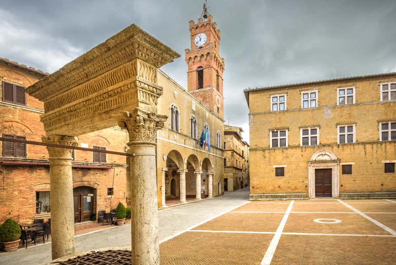 Excursión a Pienza y Montepulciano + Degustación de vino