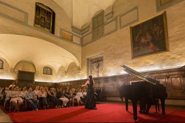 Concierto de pera en la iglesia de Santa Monaca