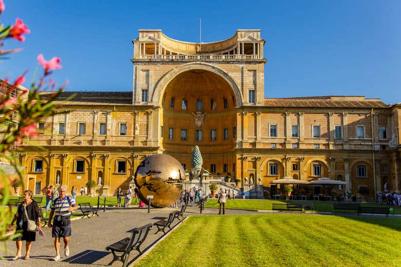 Tour por la Capilla Sixtina y Museos Vaticanos a primera hora