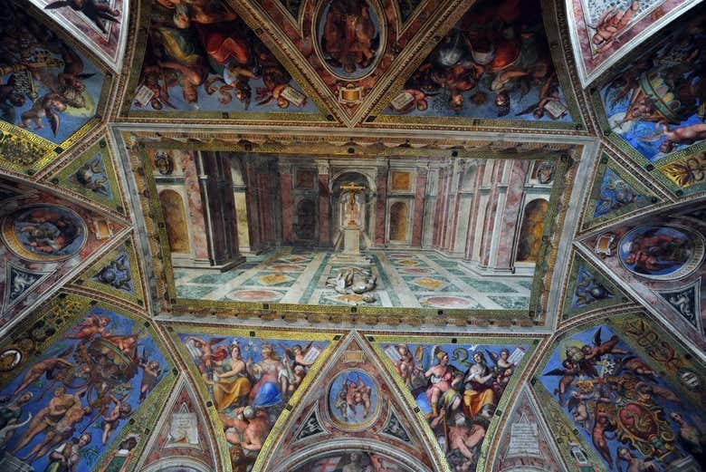 Tour por la Capilla Sixtina y Museos Vaticanos a primera hora