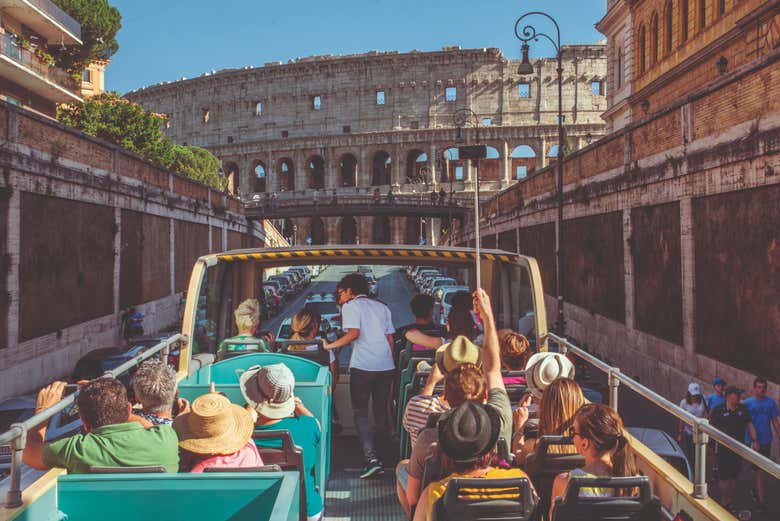 Entrada al Panteón de Agripa sin colas + Autobús turístico de Roma