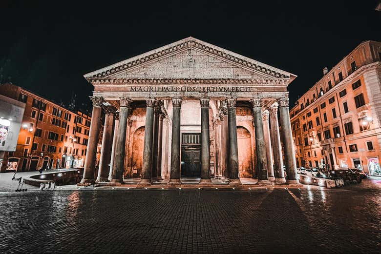 Free tour nocturno por Roma