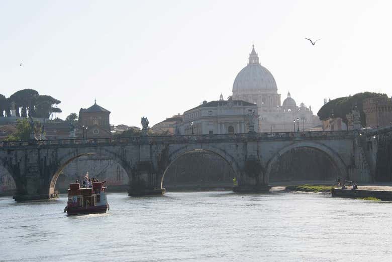 Paseo en barco por Roma