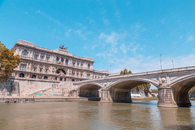 Paseo en barco por Roma