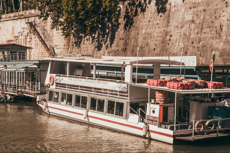 Paseo en barco por Roma