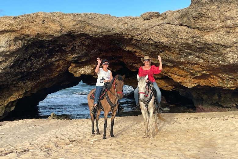 Paseo a caballo por la playa de Wariruri