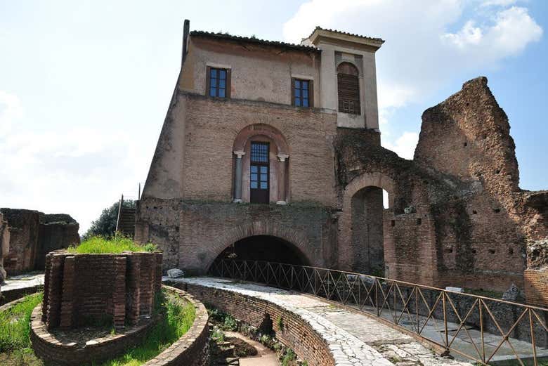 Coliseo, Foro y Palatino + Arena de gladiadores