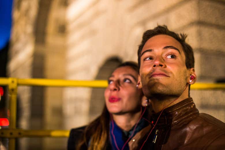 Tour nocturno en autobús descapotable