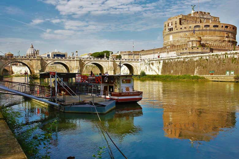 Crucero con aperitivo por el río Tíber