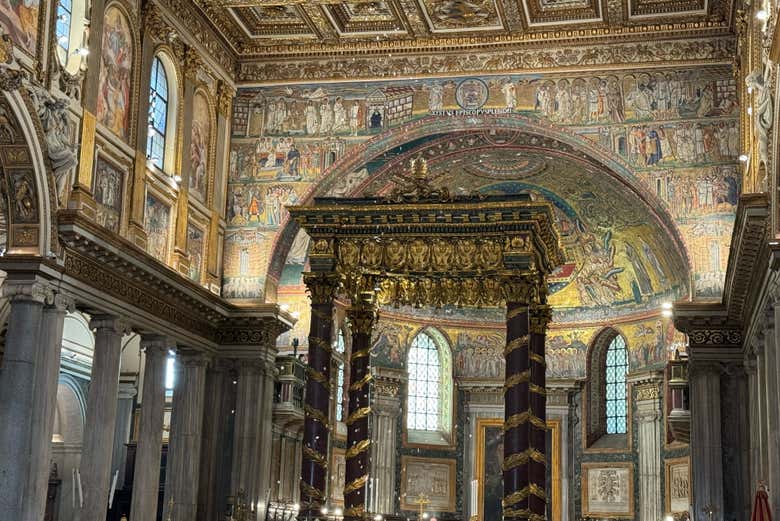 Entrada a la Basílica de Santa María la Mayor con audioguía + Subida a la cúpula