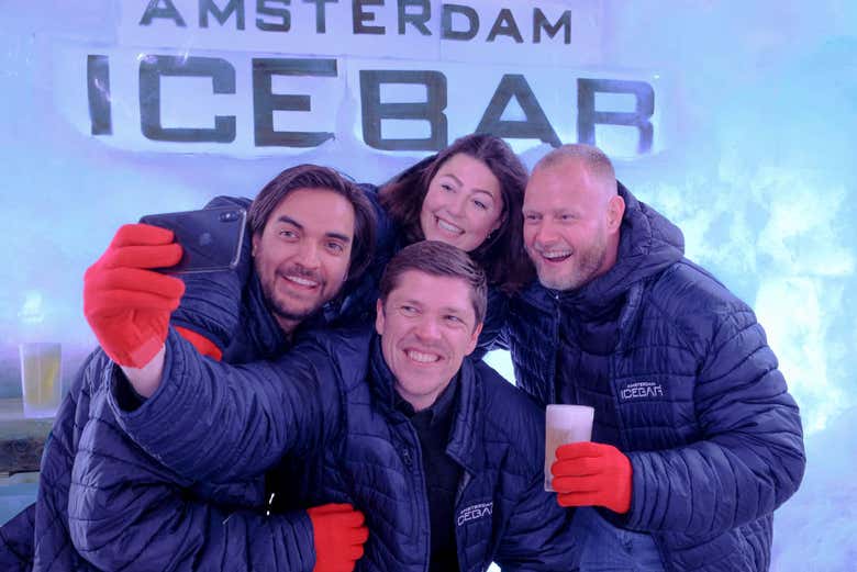 Entrada al Icebar Xtracold