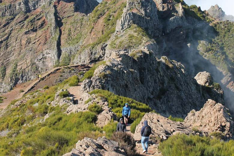 Senderismo por los Picos Arieiro y Ruivo al amanecer