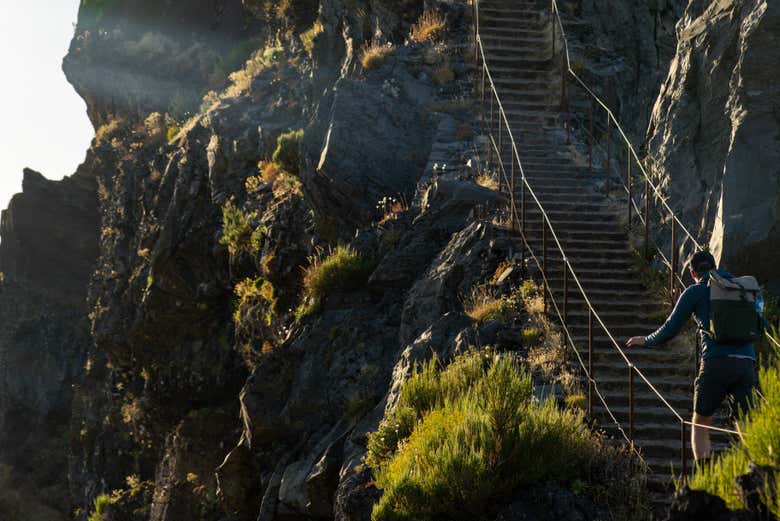 Senderismo por los Picos Arieiro y Ruivo al amanecer