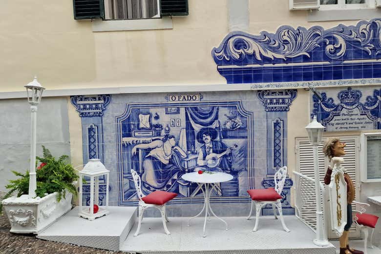 Espectáculo de fado con cena en Funchal