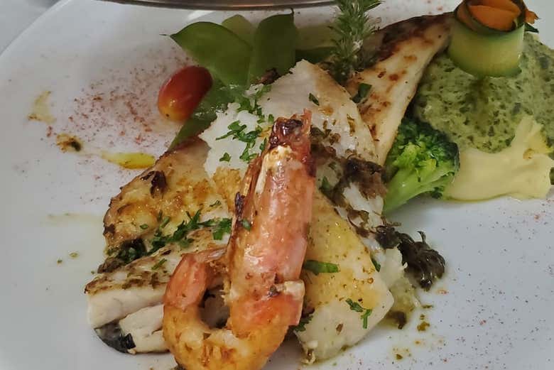 Espectáculo de fado con cena en Funchal