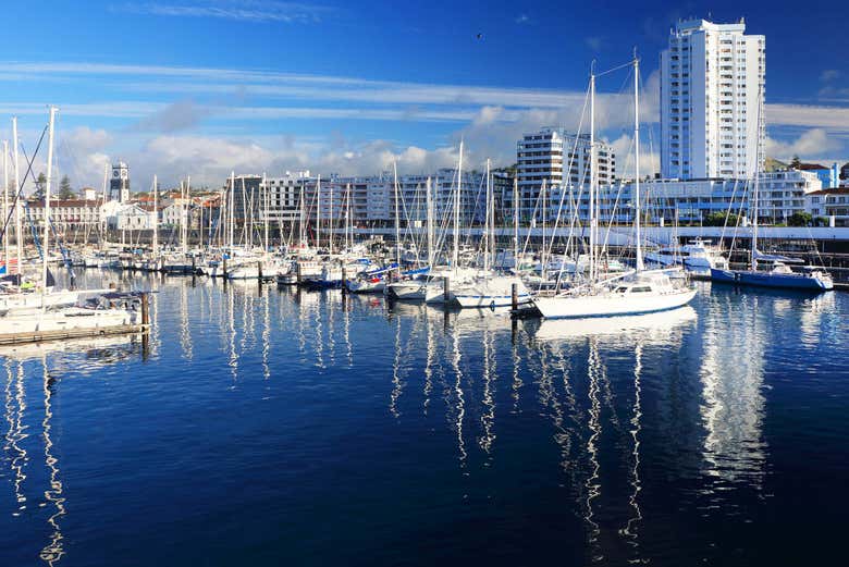 Paseo en barco por el sur de São Miguel