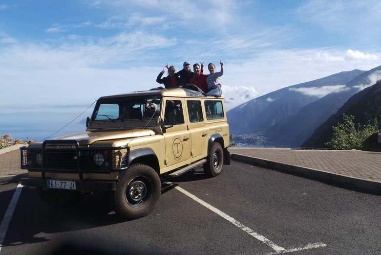 Excursión en 4x4 por el norte de Madeira + Piscinas de Porto Moniz