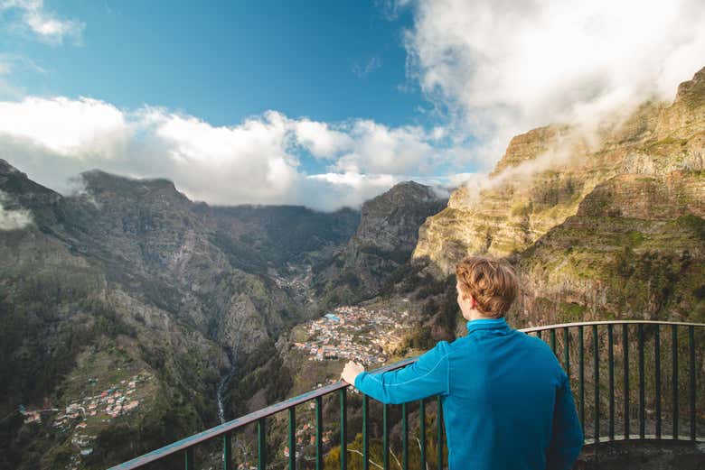 Excursión a Curral das Freiras + Descenso en Cestas da Madeira