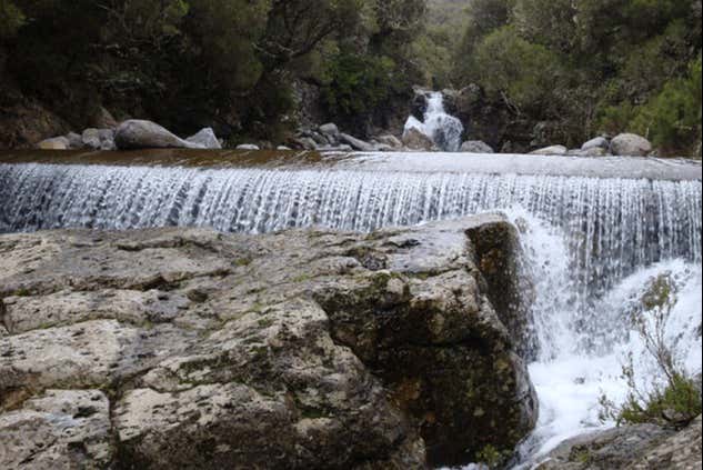 Senderismo por los lagos de Madeira