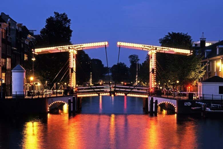 Crucero por los canales con cena de lujo